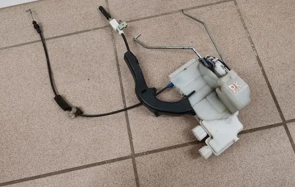 Honda Accord Front door lock 