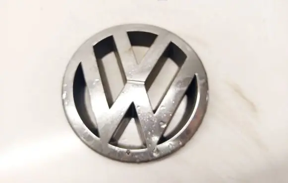 Volkswagen Sharan Manufacturer badge logo/emblem 7m0853601m