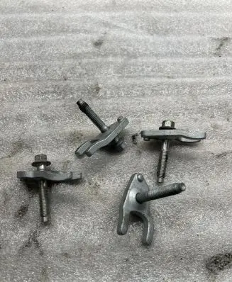 Ford Ranger Fuel Injector clamp holder