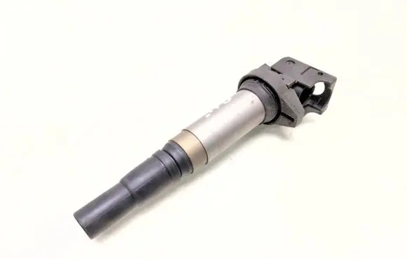 Opel Astra L High voltage ignition coil 19005293 V757501080