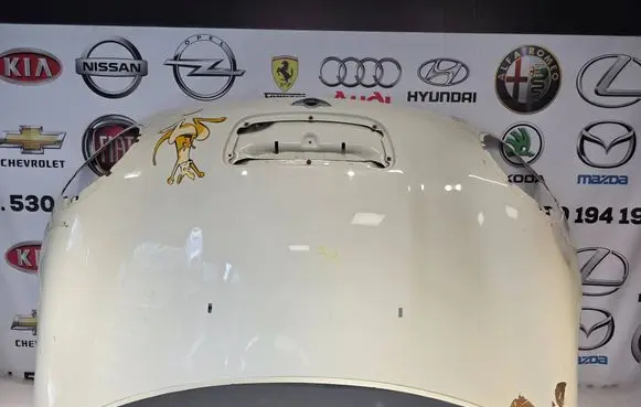 Mini One - Cooper Clubman R55 Engine bonnet/hood 