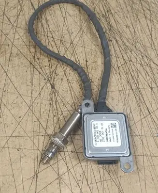 Mercedes-Benz E W213 Lambda probe sensor A0009058511