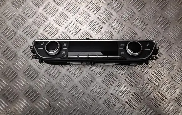 Audi A5 Climate control unit 8W0820043G