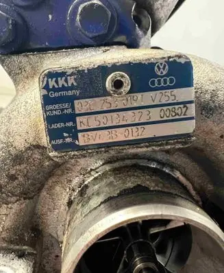 Volkswagen PASSAT B6 Turbo 03l253019
