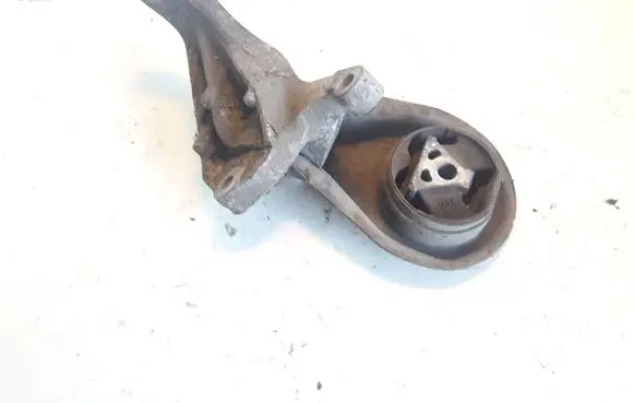 Volvo V50 Engine mount bracket 3M516P082A