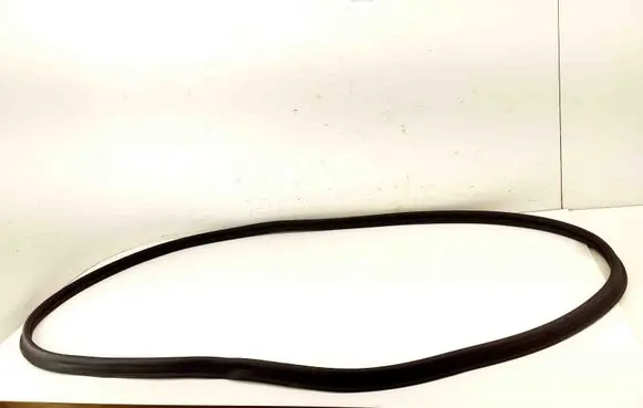 Renault Captur II Trunk rubber seal (body) 