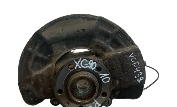 Front wheel hub