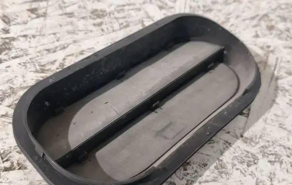 Audi A5 Quarter panel pressure vent 6R0819465