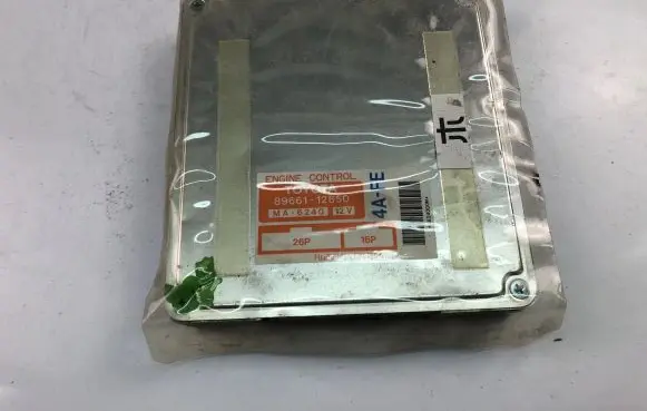 Toyota Corolla E100 Engine control unit/module 8966112850