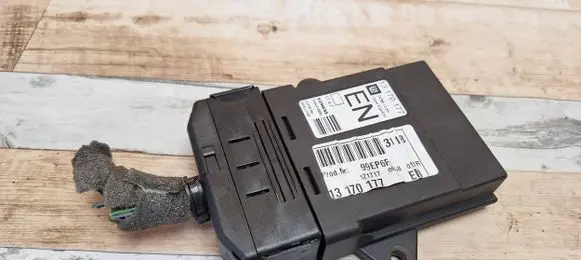 Opel Vectra C Door control unit/module 13170177 121717 99EP6F