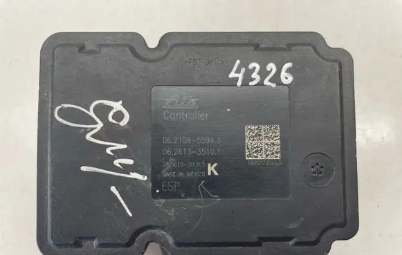 Honda Insight ABS Pump 06210955943 06261335101 28561030063