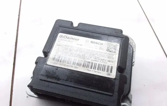 Mercedes-Benz Sprinter W906 Airbag control unit/module A0009004802