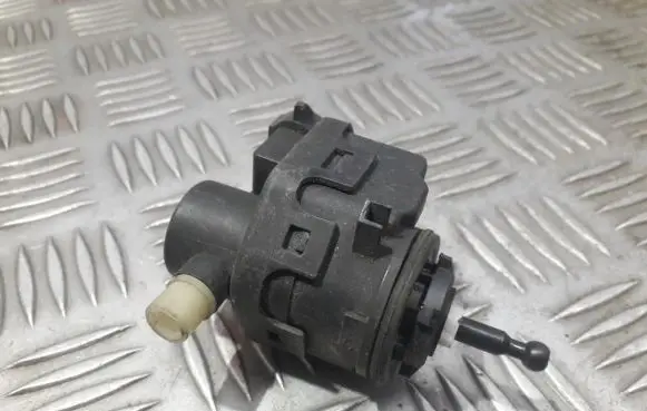 Renault Scenic II - Grand scenic II Headlight level adjustment motor 7700420737