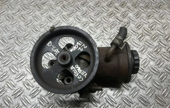 Toyota Corolla Verso AR10 Power steering pump