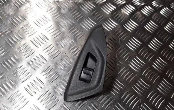 Toyota Aygo AB40 Electric window control switch