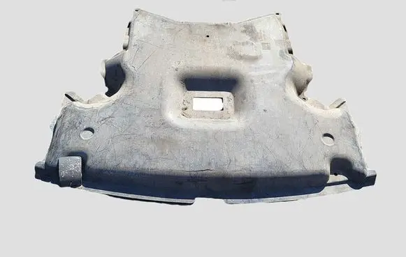 Mercedes-Benz Vito Viano W638 Engine splash shield/under tray