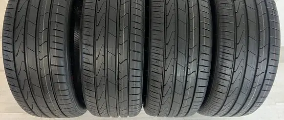 Volkswagen Polo VI R17 summer tire 