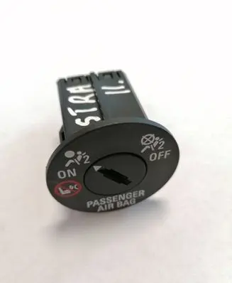 Passenger airbag on/off switch