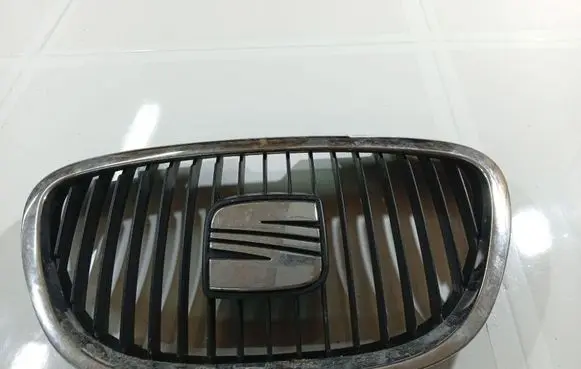 Seat Altea Front grill 