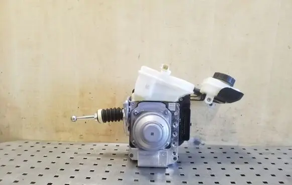 Volvo XC90 ABS Pump 32279539 31680342 10096404373