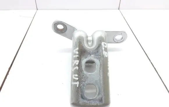 Opel Astra J Front door upper hinge C46MM 1140