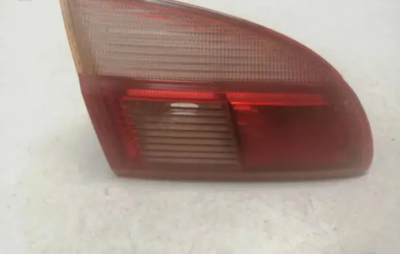 Toyota Avensis T220 Tailgate rear/tail lights 89022026