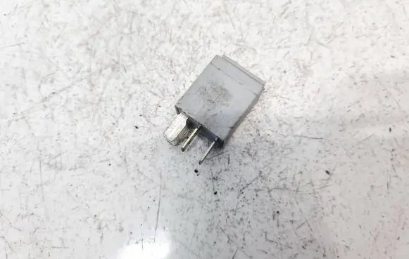 Skoda Octavia Mk2 (1Z) Other relay 1K0951253 0332011100