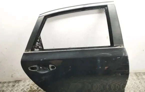 KIA Ceed Rear door