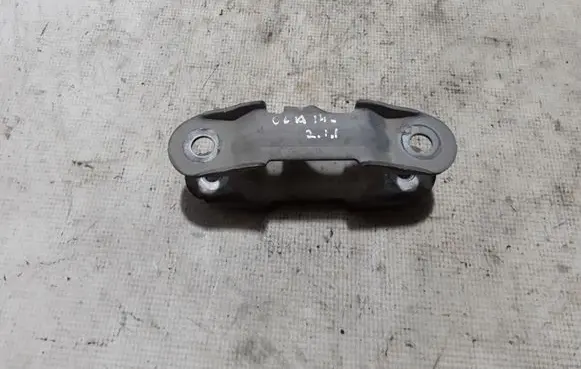 Mercedes-Benz CLA C117 X117 W117 Engine mount bracket A2462400809