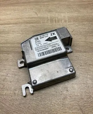 Opel Meriva A Airbag control unit/module 13158713