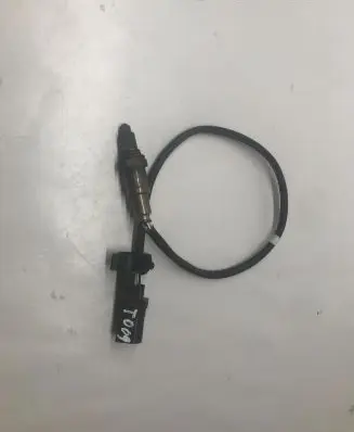 Volkswagen Jetta VII Lambda probe sensor 04E906262CR