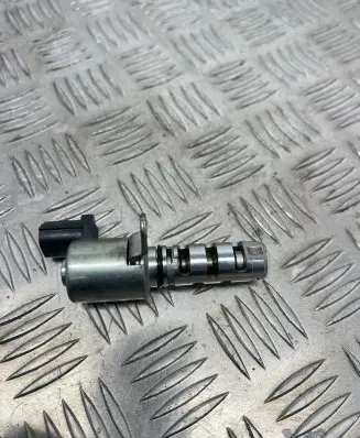 Suzuki Swift III Camshaft vanos timing valve 
