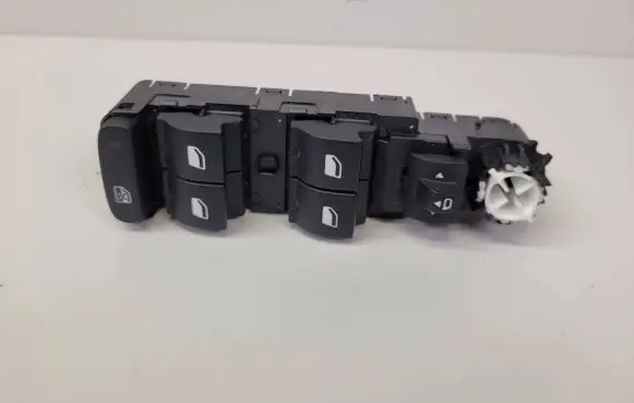 Peugeot 3008 II Electric window control switch 98248411ZD