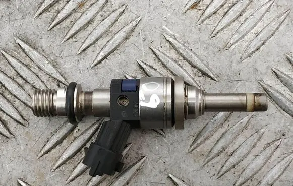 Porsche Cayenne (9PA) Fuel injector 94860523001