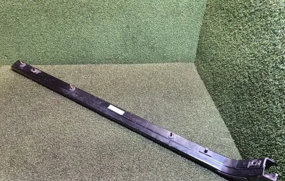 Fiat Talento Sliding door middle rail 777606073R