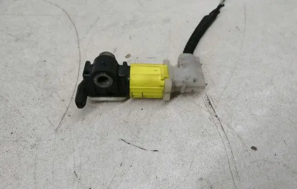 Mitsubishi ASX Airbag deployment crash/impact sensor 8651A165 1609 170210602