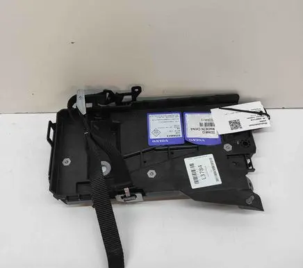 Volvo XC40 Battery box tray 32244613
