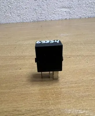 Mercedes-Benz C W203 Other relay 0025421119 D9854