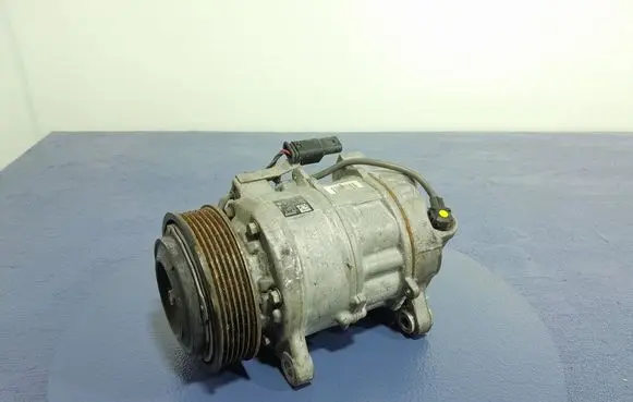 BMW 1 F40 Air conditioning (A/C) compressor (pump) 7948797