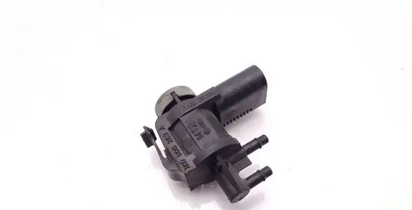 Audi A4 S4 B8 8K Turbo solenoid valve 1K0906283A