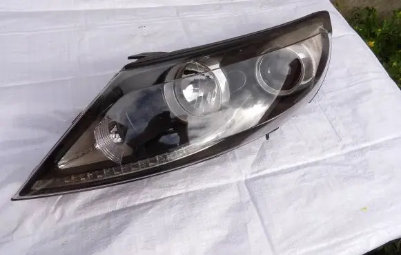 KIA Sportage Headlight/headlamp 921013UXXX 92101