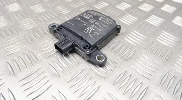 Lexus RX 450H Blind spot module 881620W520