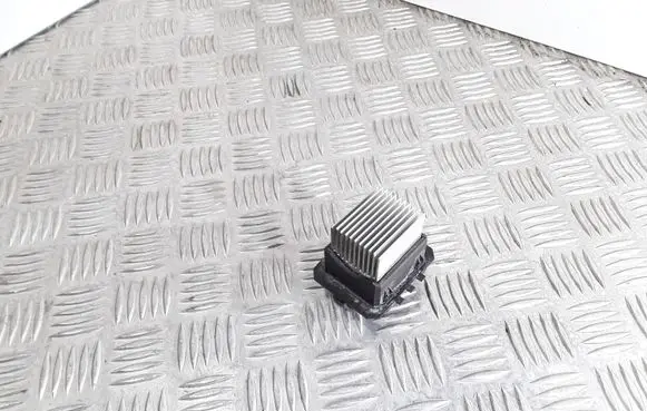 Peugeot 308 Heater blower motor/fan resistor T1000035N