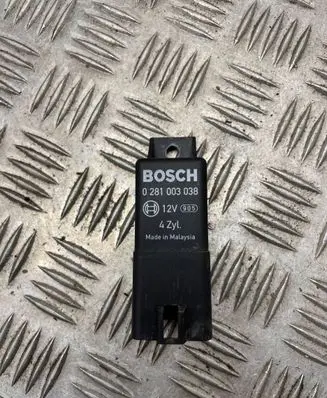 Seat Altea XL Glow plug pre-heat relay 0281003038