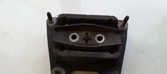 Audi A6 S6 C6 4F Engine mount bracket NH1040F1