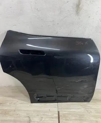 BMW iX Rear door