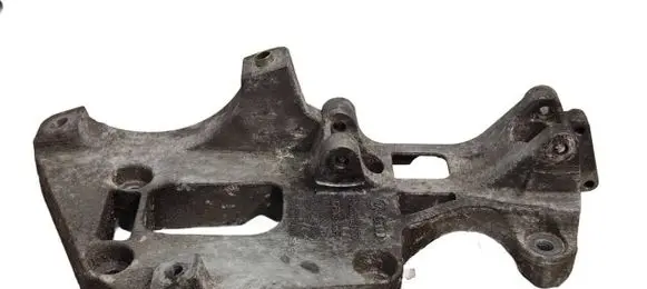 Volkswagen Touran I Engine mounting bracket 06f903143f