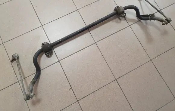 Mercedes-Benz C W204 Front anti-roll bar/sway bar