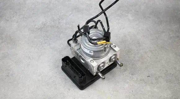 Ford Fusion II ABS Pump DG9802C555AL 25022001394 DG982C219AL