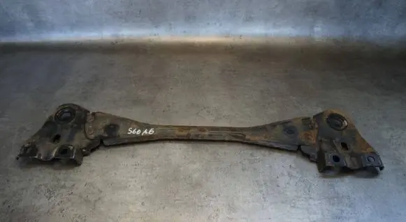 Volvo S60 Front axle beam 30699889